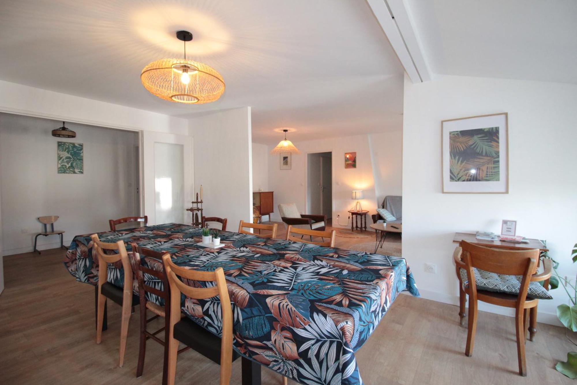 Logement Neuf "Meuse" - Hyper Centre - Parking Proche - Proche Gare - 4 Chambres - Terrasse Couverte - Wifi ! Gere Par Prestazen'Services فردان سور ميوز المظهر الخارجي الصورة