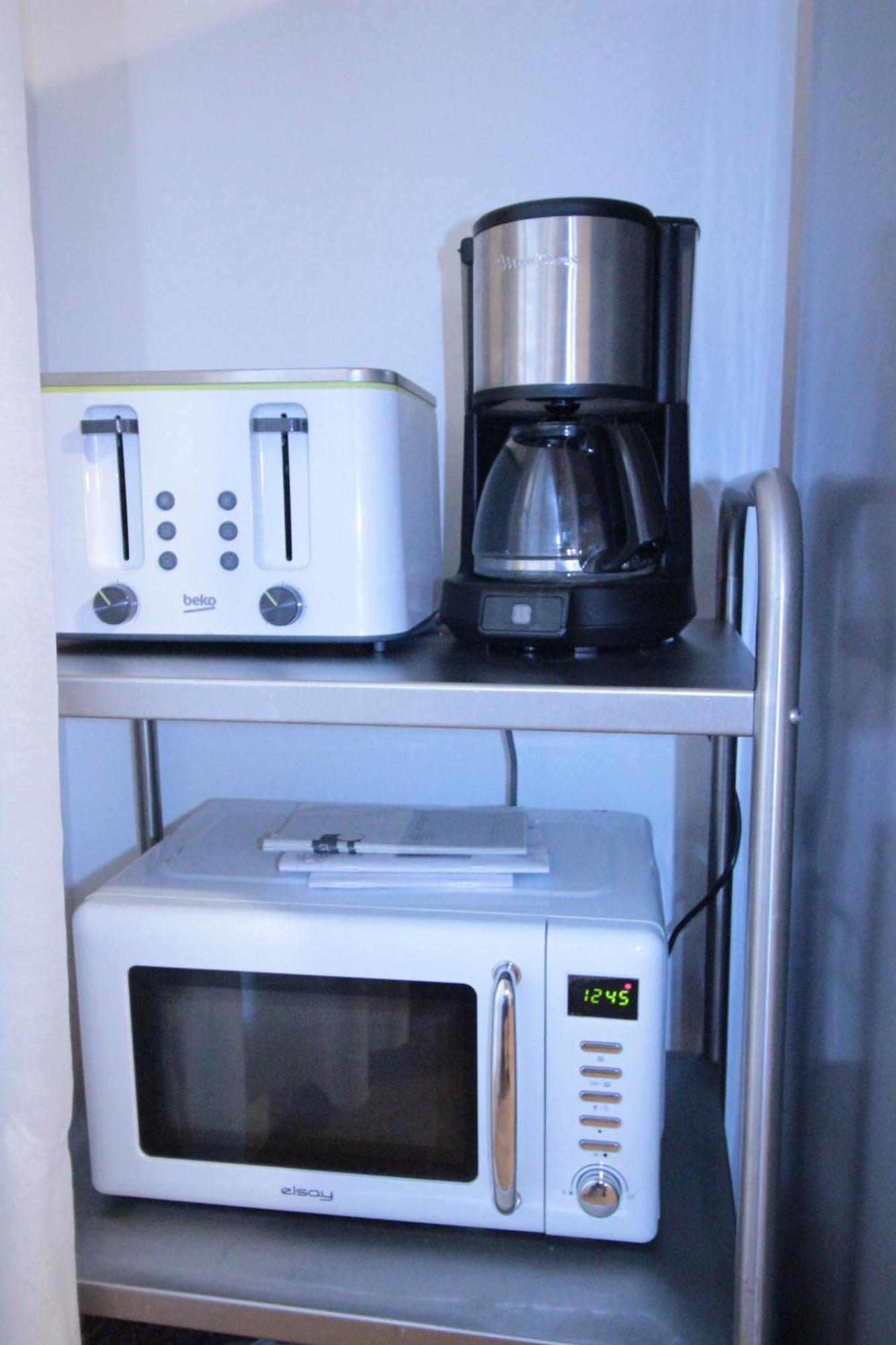 Logement Neuf "Meuse" - Hyper Centre - Parking Proche - Proche Gare - 4 Chambres - Terrasse Couverte - Wifi ! Gere Par Prestazen'Services فردان سور ميوز المظهر الخارجي الصورة