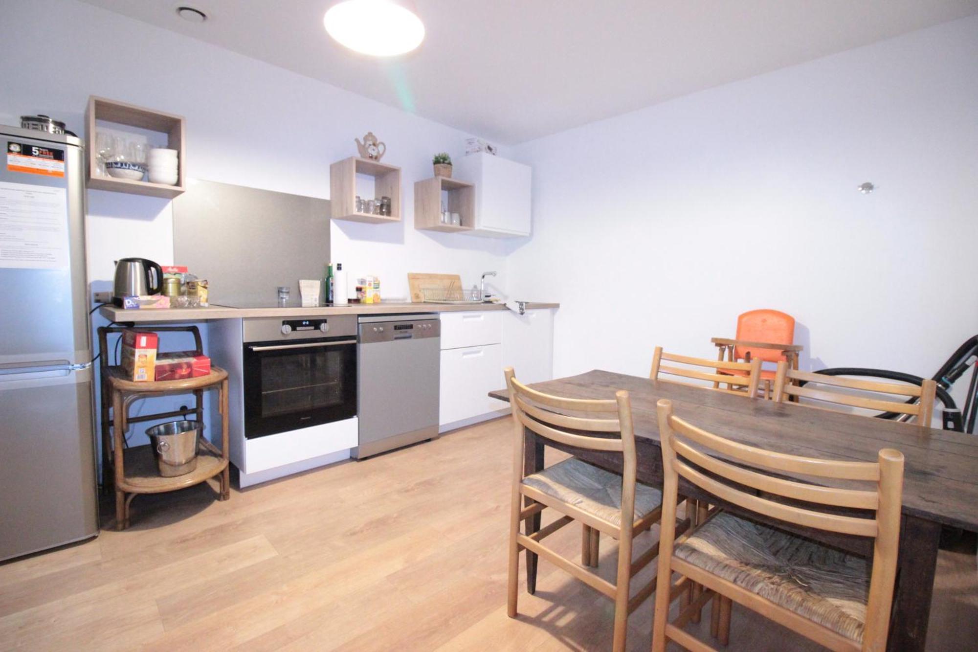 Logement Neuf "Meuse" - Hyper Centre - Parking Proche - Proche Gare - 4 Chambres - Terrasse Couverte - Wifi ! Gere Par Prestazen'Services فردان سور ميوز المظهر الخارجي الصورة