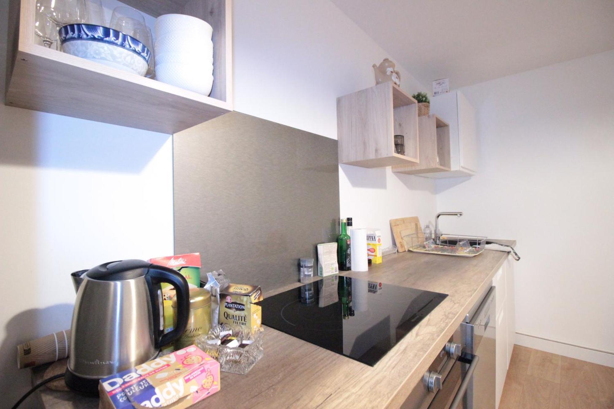 Logement Neuf "Meuse" - Hyper Centre - Parking Proche - Proche Gare - 4 Chambres - Terrasse Couverte - Wifi ! Gere Par Prestazen'Services فردان سور ميوز المظهر الخارجي الصورة