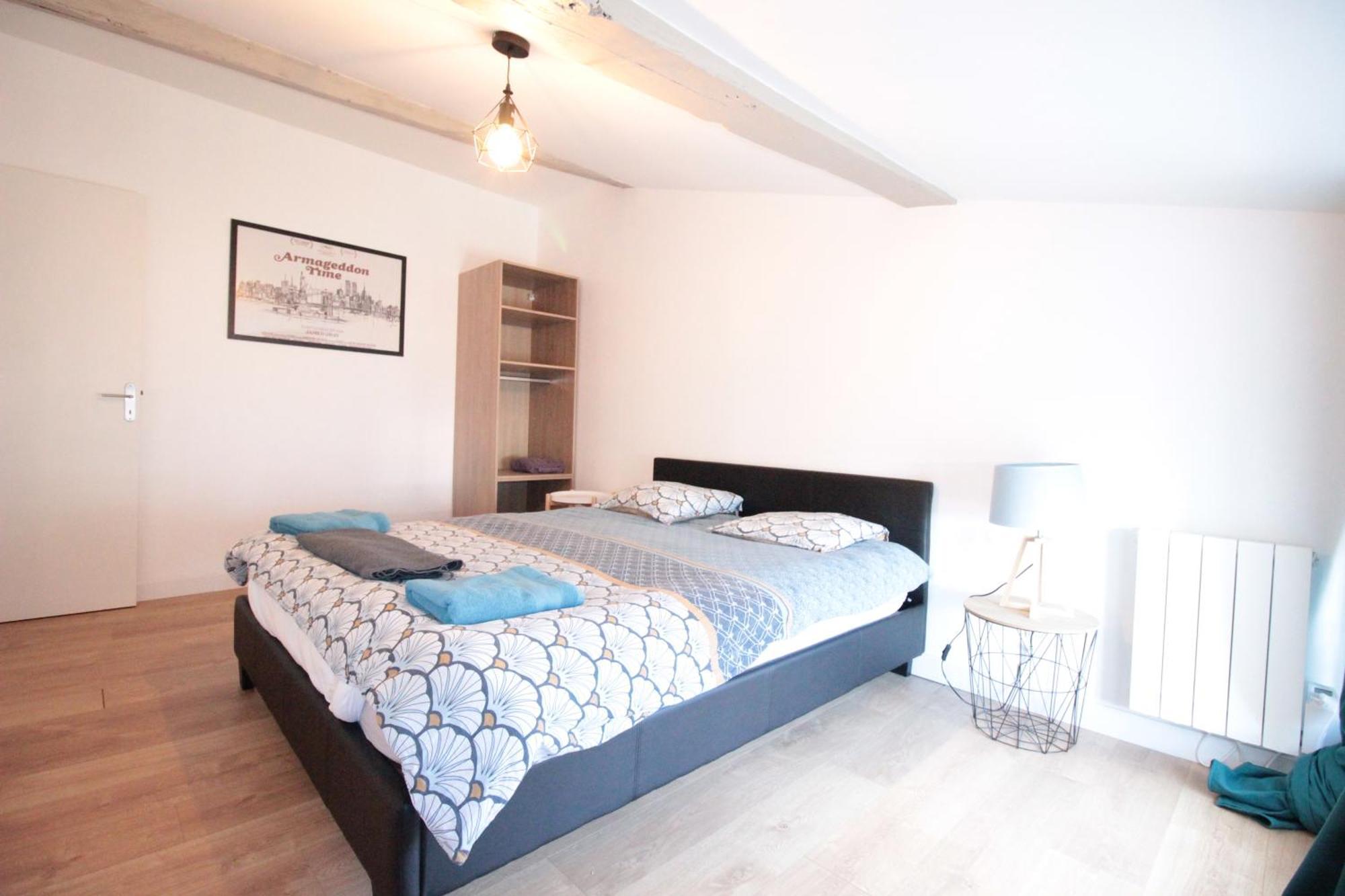 Logement Neuf "Meuse" - Hyper Centre - Parking Proche - Proche Gare - 4 Chambres - Terrasse Couverte - Wifi ! Gere Par Prestazen'Services فردان سور ميوز المظهر الخارجي الصورة